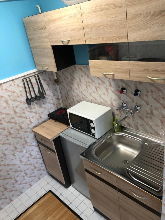 Happy Bunnies Apartman I - Gunarasfurdo Домбоввар Екстер'єр фото